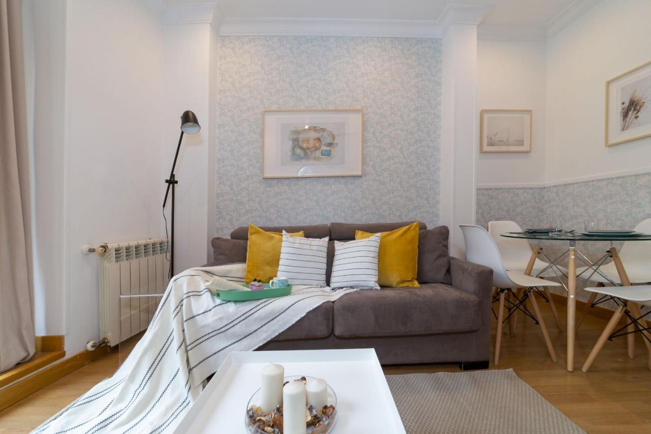 Apartamentos Gran Via Madrid Eksteriør billede
