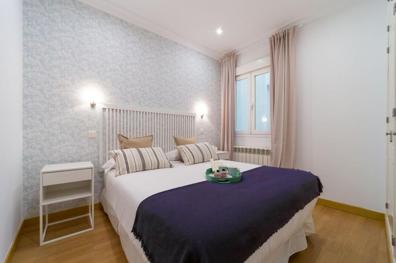 Apartamentos Gran Via Madrid Eksteriør billede