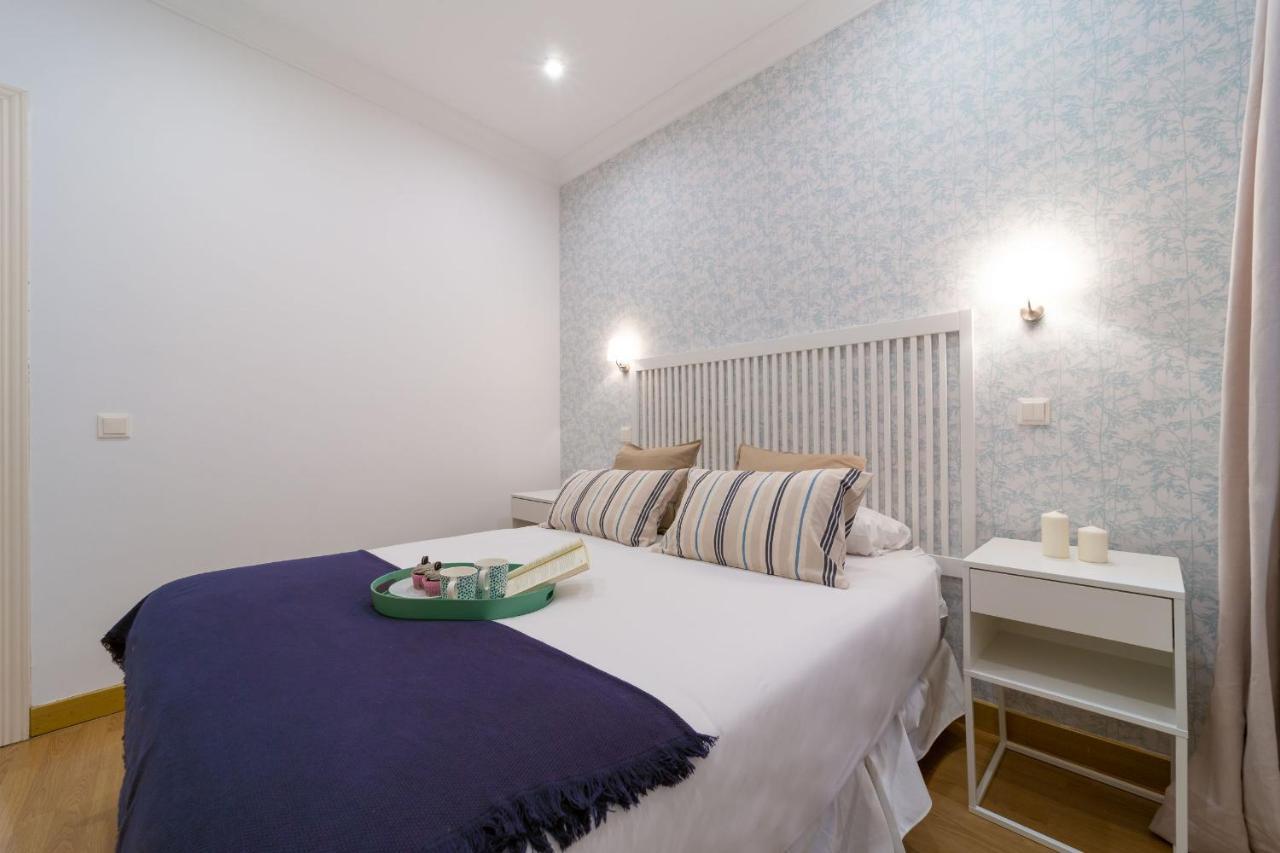 Apartamentos Gran Via Madrid Eksteriør billede
