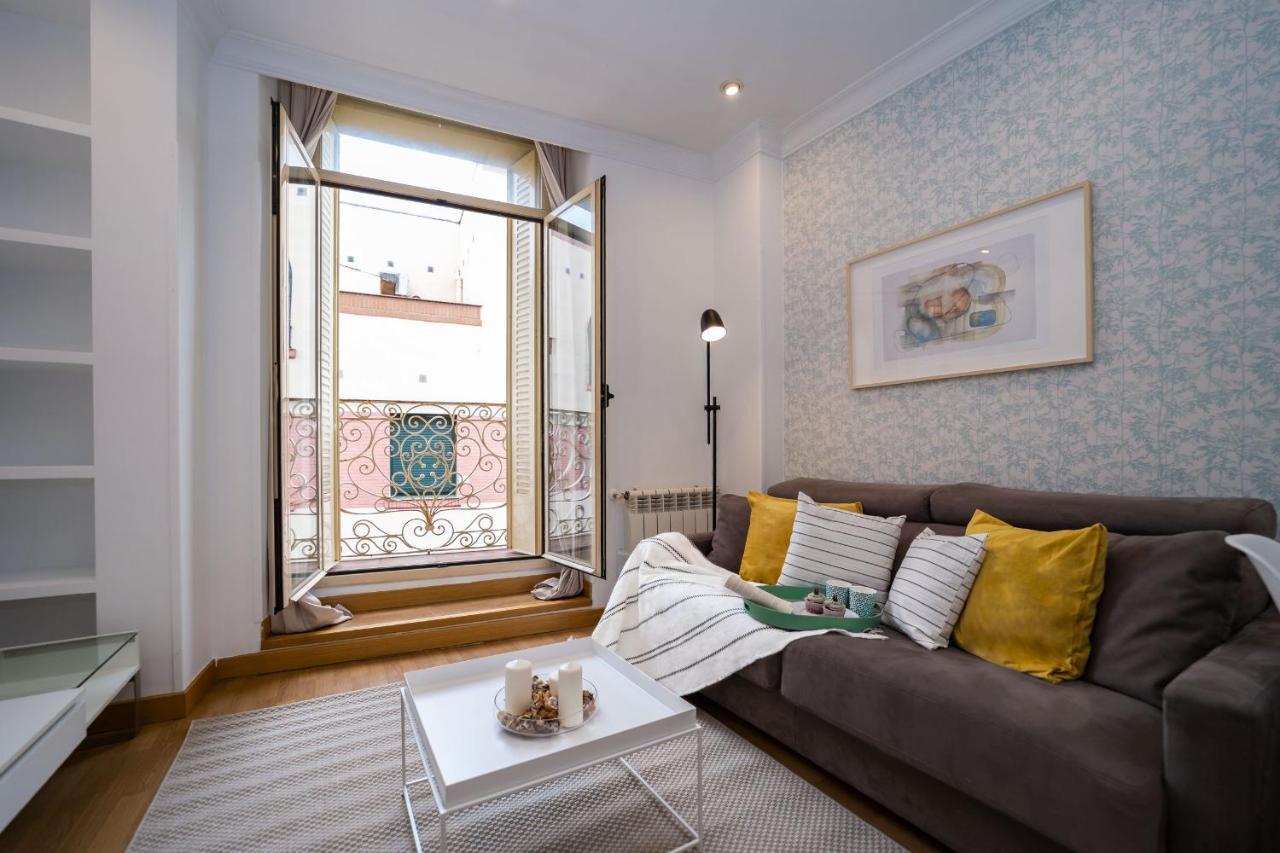 Apartamentos Gran Via Madrid Eksteriør billede