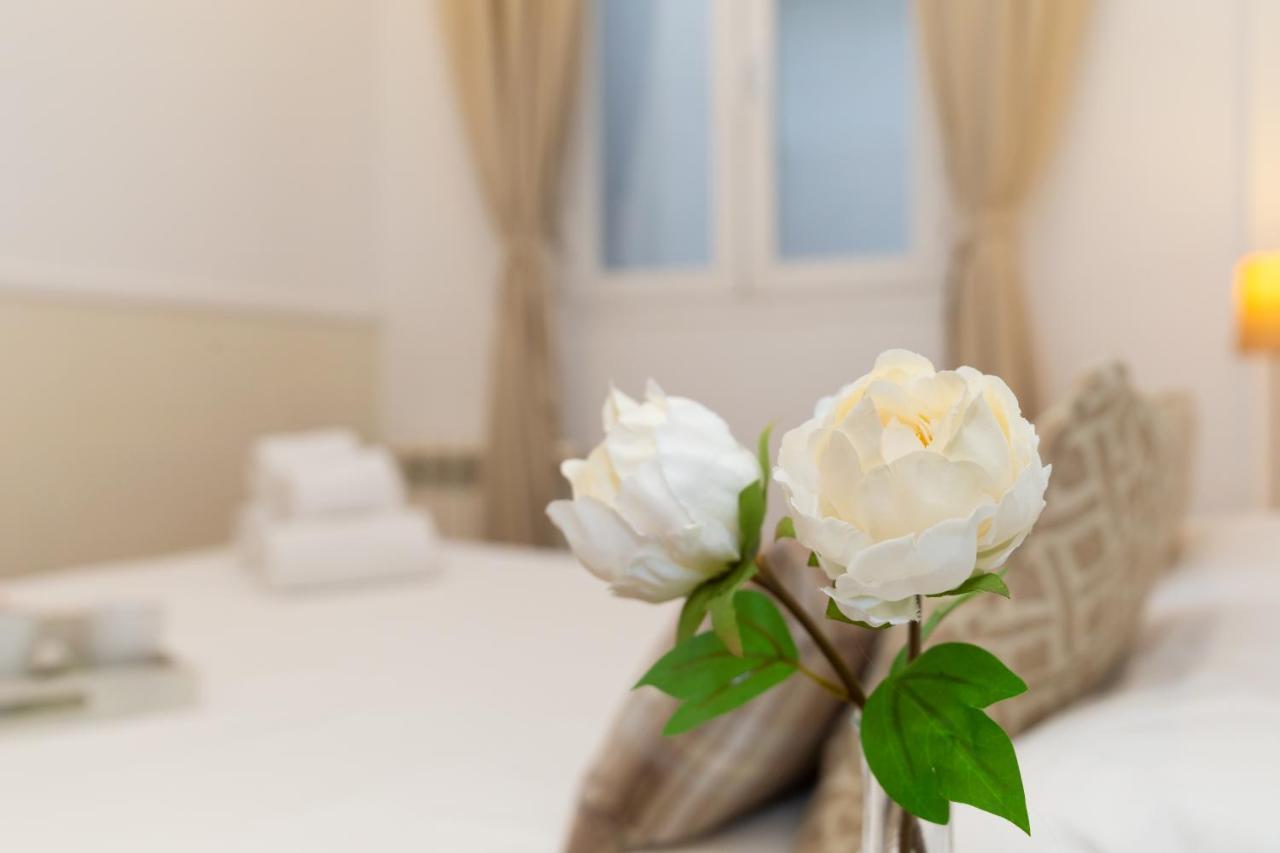 Apartamentos Gran Via Madrid Eksteriør billede
