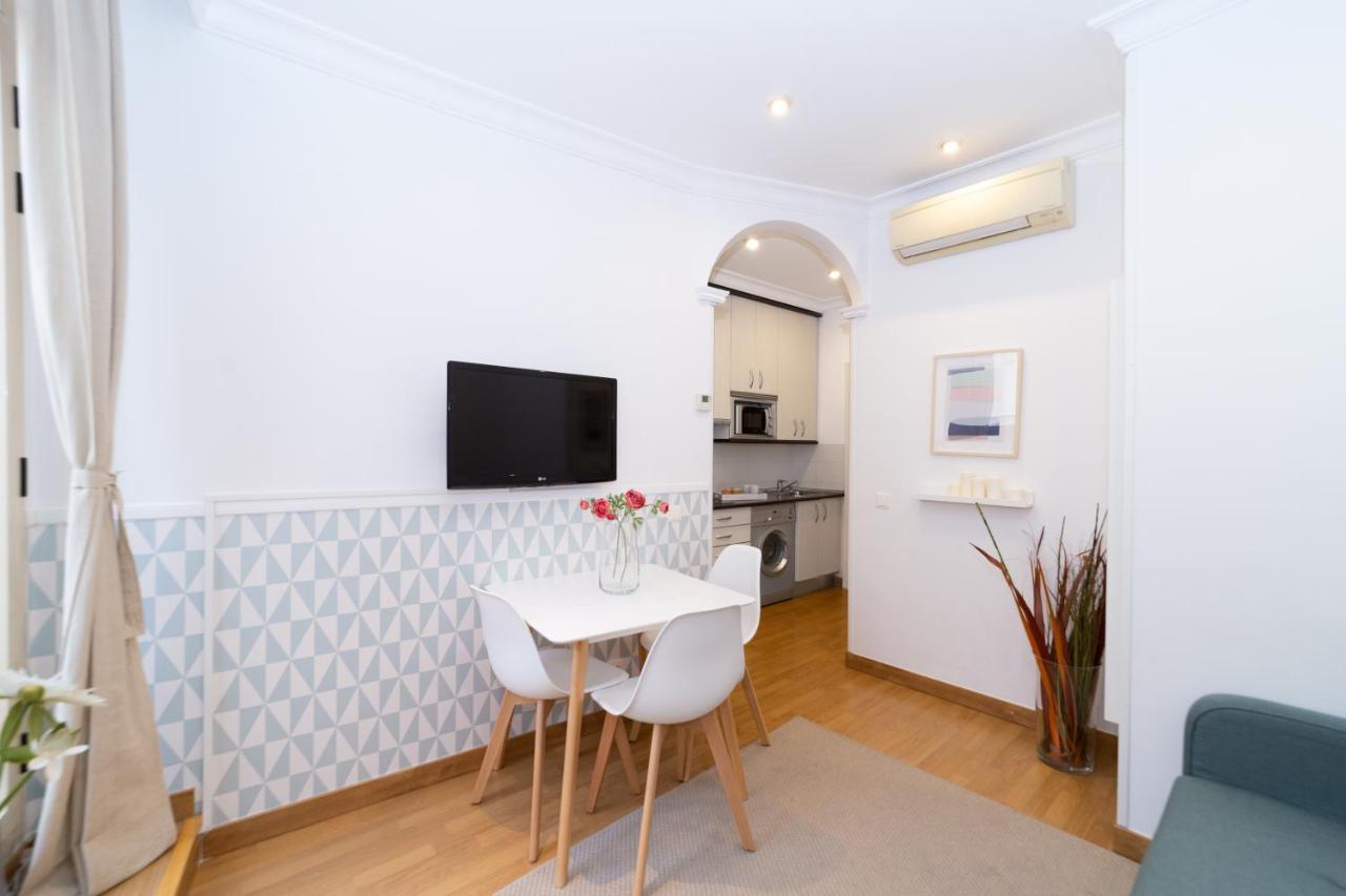 Apartamentos Gran Via Madrid Eksteriør billede